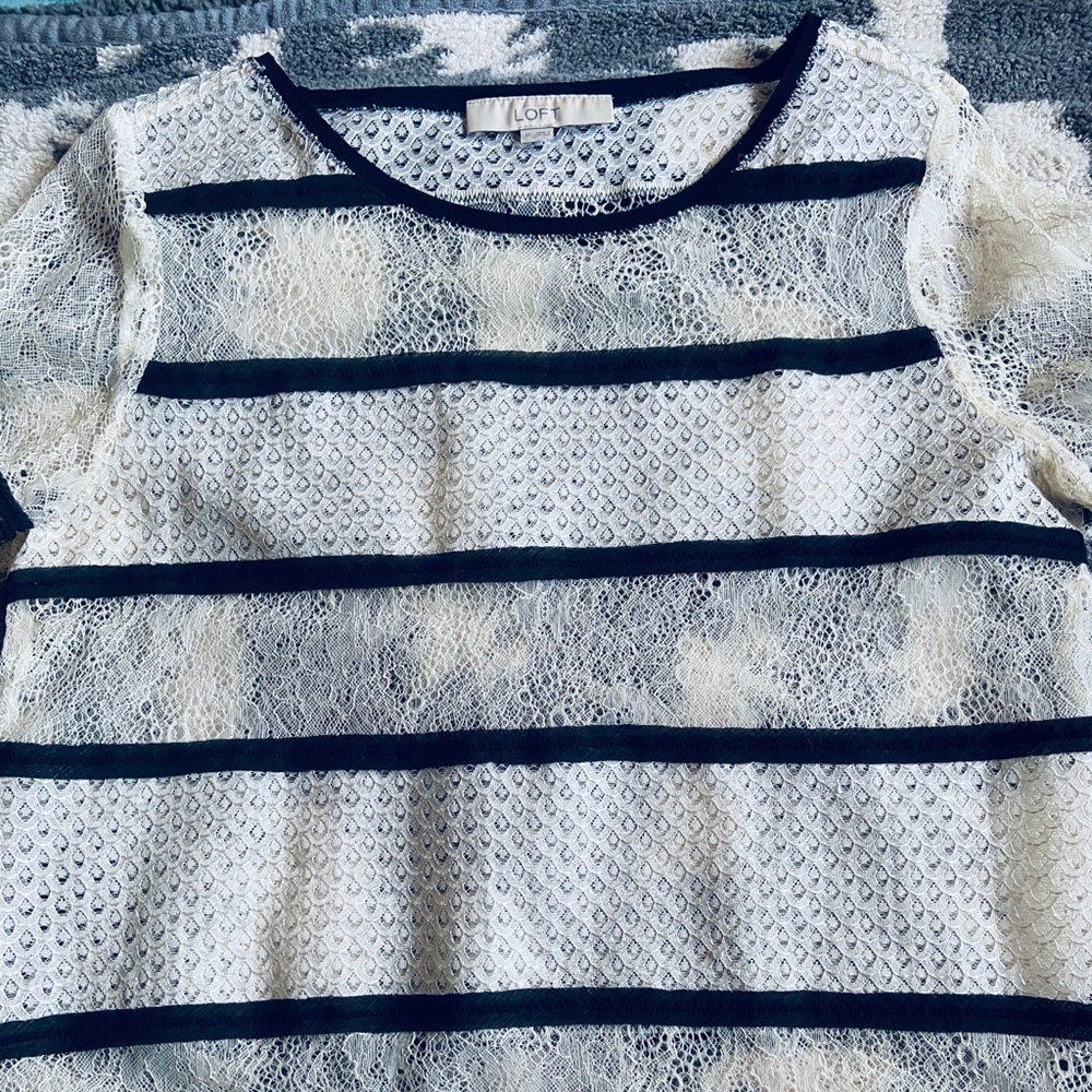 Loft Mesh Top Dual Cut Design